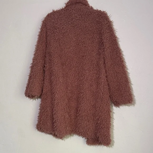 Wild Fable Women's Plush Pink Teddy Jacket - Picture 3 of 3